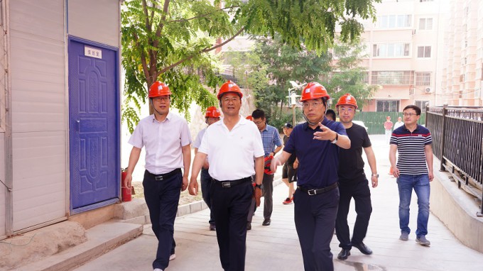 黨委書(shū)記、董事長(zhǎng)宋忠慶深入項(xiàng)目一線(xiàn)調(diào)研