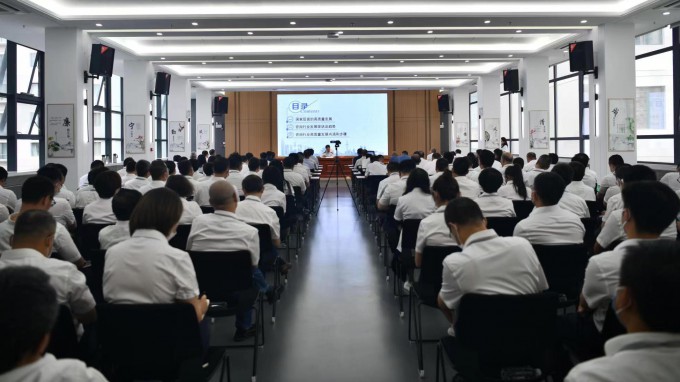 轉(zhuǎn)觀念 聚合力 重實(shí)干 向未來：集團(tuán)公司黨委副書記、總經(jīng)理馬明在省建筑設(shè)計(jì)院作專題講座