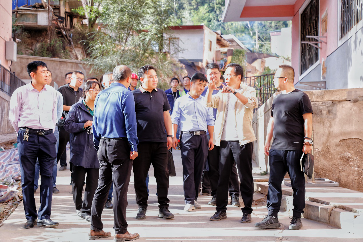 土木工程院黨委開展“學(xué)黨史、迎國(guó)慶、保安全、促生產(chǎn)”慰問活動(dòng)